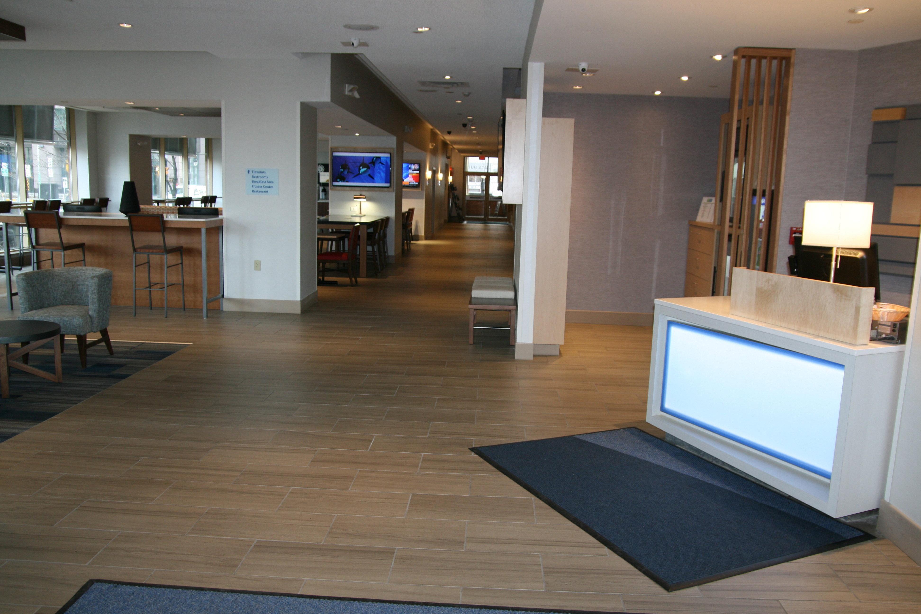 Holiday Inn Express & Suites Buffalo Downtown By Ihg Exterior foto