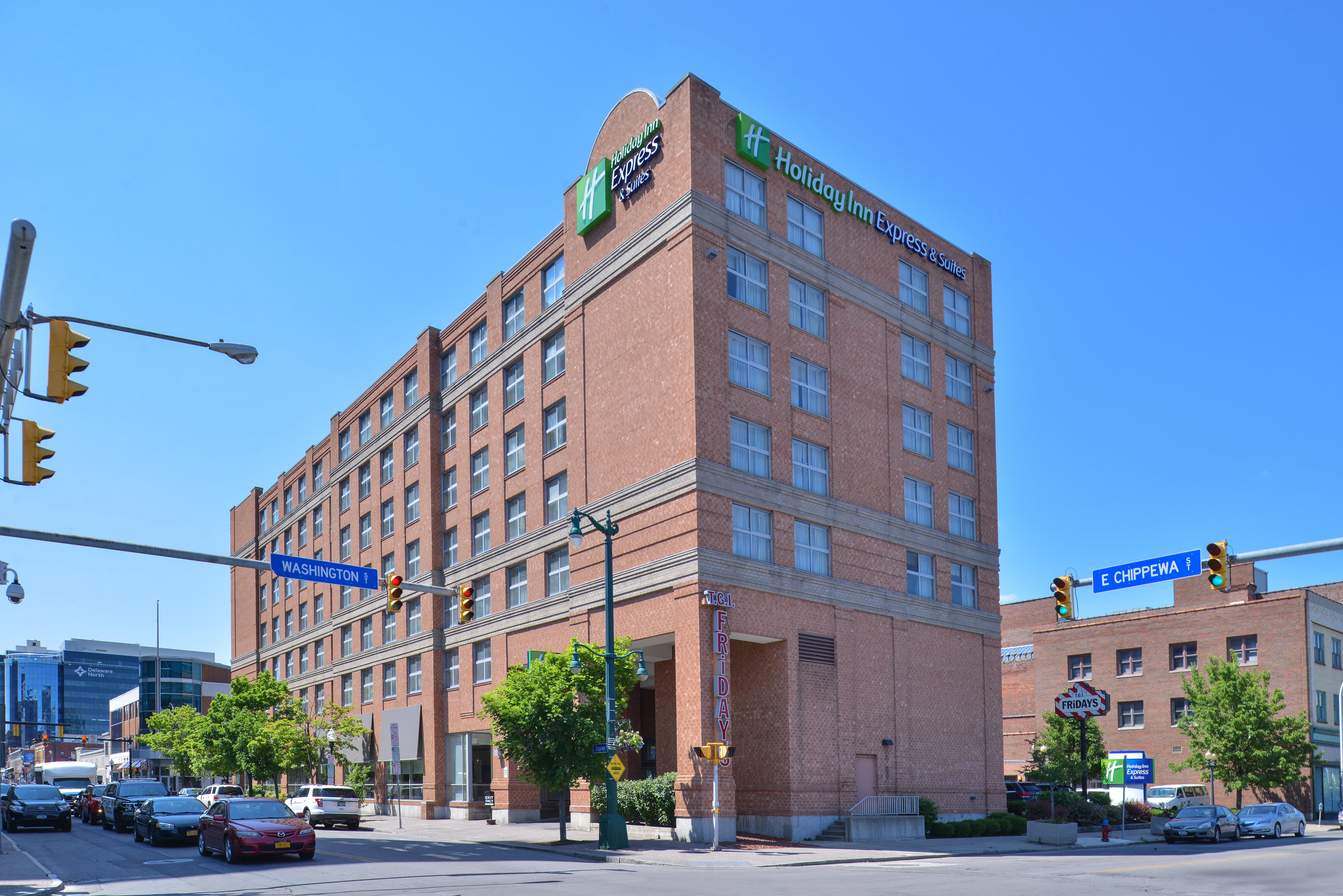 Holiday Inn Express & Suites Buffalo Downtown By Ihg Exterior foto