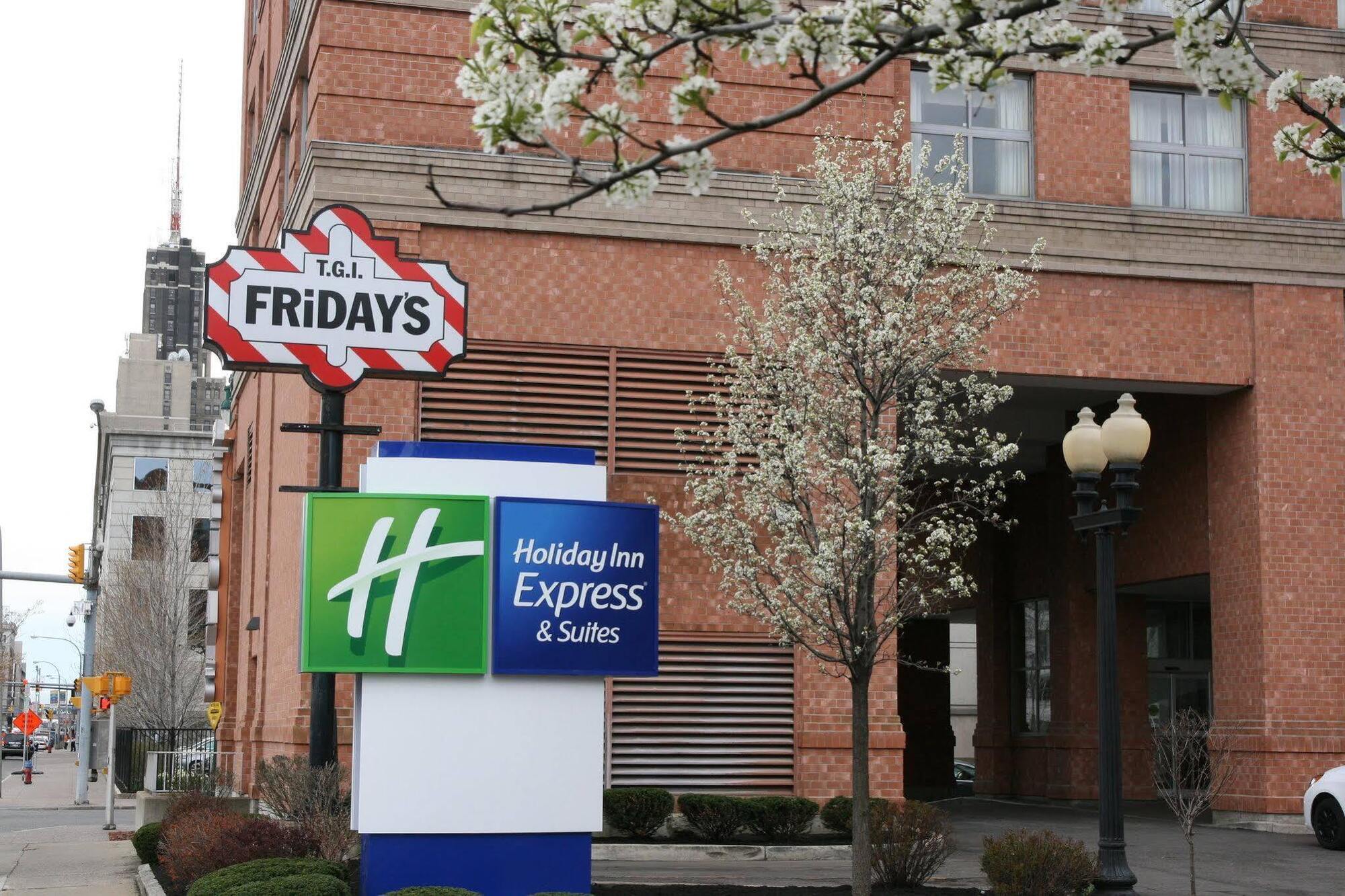 Holiday Inn Express & Suites Buffalo Downtown By Ihg Exterior foto